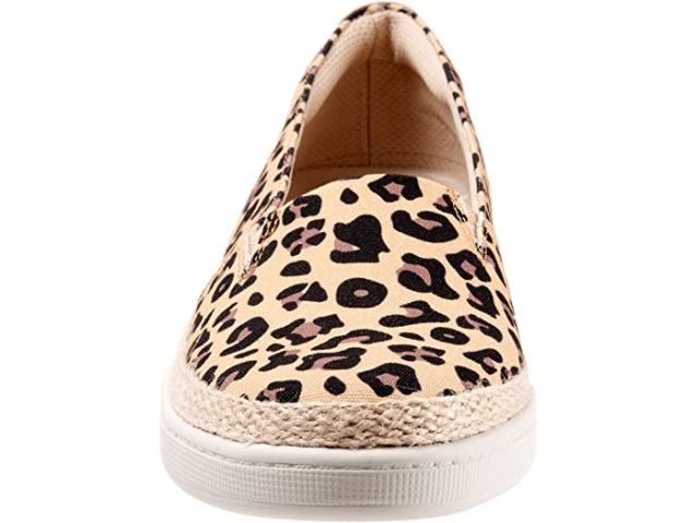 (取寄) トロッターズ レディース アクセント Trotters women  Accent Tan Cheetah 取寄) トロッターズ レディース アクセント Trotters women Accent Tan