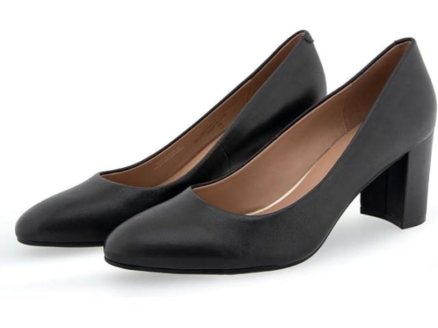 (取寄) エアロソールズ レディース ベッツィー Aerosoles women Aerosoles Betsy Black Leatherの通販は 19,994円