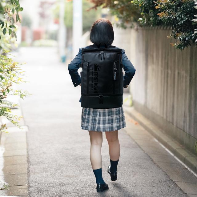 2層式 バックパック FIRSTDOWN 容量19L 撥水TPU生地 通勤 通学