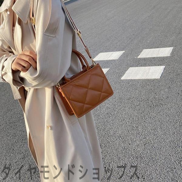 ミニショルダーバッグ レディース ショルダーバッグ 斜めがけバッグ ポシェット お財布ポシェット サコッシュ 革 キルティング ミニバッグ 肩掛け おしゃれ 黒