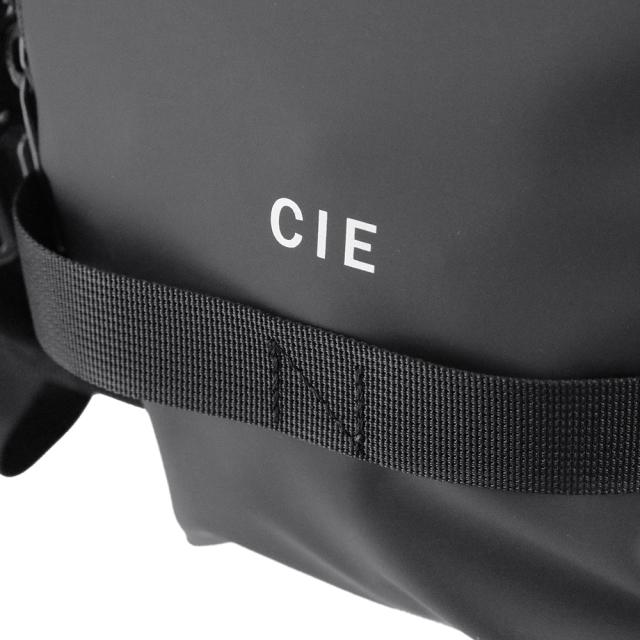 シー 御徒面子 ショルダーバッグ 手提げ御徒面子 車寄せ CIE グリッド3 壜ショルダーバッグ03 M A5 日本製 032065 メンズ レディース