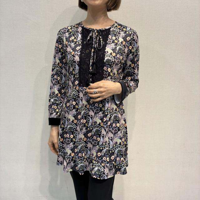 Super Beauty❣️黒のビーズ装飾チュニック 新品未使用 Super Beauty ペイズリーチュニック 40 42 44 【公式通販】