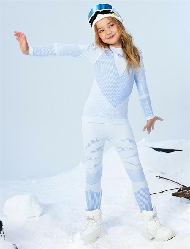 オンヨネ キッズ ジュニア 140 スノーウエア 上下セット スキー