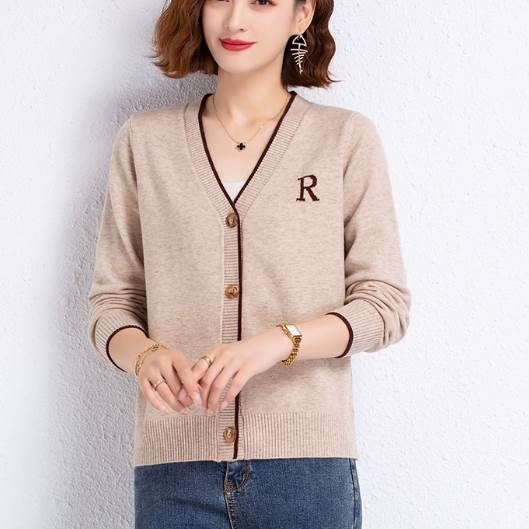 トップス カーディガン 袖付き 長袖 襟なし Vネック 前開き ボタン ニット かわいい 大人可愛い きれいめ シンプル 大人 上品 おしゃれ かっこいい 大人女子 レトロ ラフ クール モ こなれ感