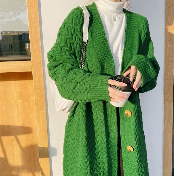 トップス カーディガン ロング丈 袖付き 長袖 襟なし Vネック 前開き もこもこ ニット かわいい 大人可愛い きれいめ シンプル 大人 上品 おしゃれ かっこいい レトロ こなれ感 都会 大人女子
