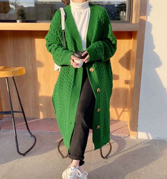 トップス カーディガン ロング丈 袖付き 長袖 襟なし Vネック 前開き もこもこ ニット かわいい 大人可愛い きれいめ シンプル 大人 上品 おしゃれ かっこいい レトロ こなれ感 都会 大人女子