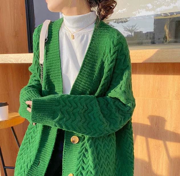 トップス カーディガン ロング丈 袖付き 長袖 襟なし Vネック 前開き もこもこ ニット かわいい 大人可愛い きれいめ シンプル 大人 上品 おしゃれ かっこいい レトロ こなれ感 都会 大人女子