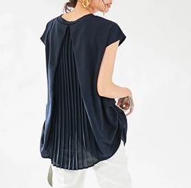 トップス ブラウス カットソー 袖あり フレンチスリーブ Vネック プリーツ バックシャン バックコンシャス バックプリーツ フロントタック サイドタック エレガント フォーマル 春 夏 誕 とろみ感