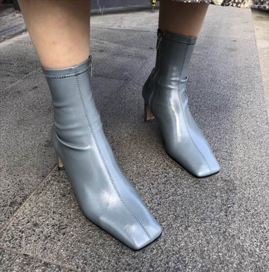 ブーツ レディースブーツ ショートブーツ ハイヒール フラットヒール スクエアヘッド ファッションブーツ サイドジッパー スクエアヒール 個性的 細身 ショートチューブ かわいい 大人可愛い き 秋冬