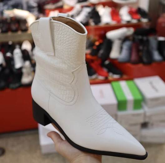 ブーツ レディースブーツ ヒール 太ヒール ポインテッドトゥ コントラストカラー スクエアヒール 個性的 ウエスタンブーツ ステッチ メンズライク マニッシュ ミドルヒール 冬 かわ ショートチューブ