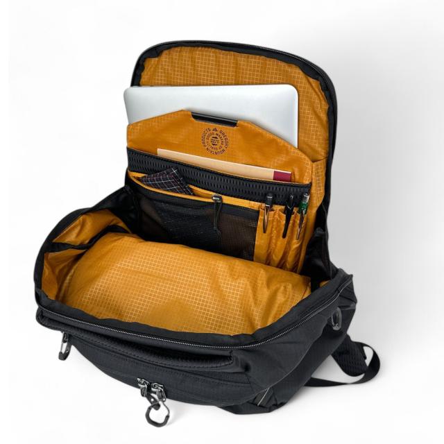 GREGORY グレゴリー RHUNE ルーヌ RHUNE22 ルーヌ20 DAYPACK リュック デイパック メンズ レディース 男性 女性 ユニセックス ビジネス アウトドア 通学 旅行 おしゃれ 軽量 ポリエステル ブランド 143376_3
