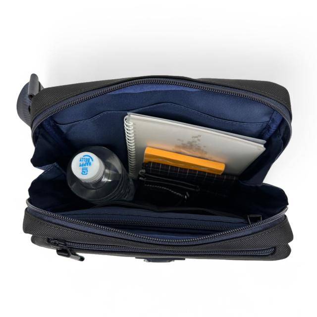 ゼロハリバートン ZLM ショルダーバッグ ZERO HALLIBURTON ZLM Vertical Shoulder Bag 81512 メンズ ショルダー 6L B5サイズ デイリー 旅行 ギフト ブランド_2