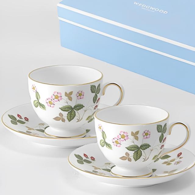 ウェッジウッド WEDGWOOD ワイルドストロベリー ペアティーカップ＆ソーサー リー【23％OFF SALE】の通販は