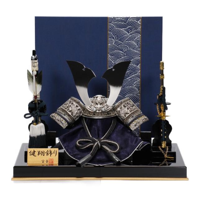 【五月人形】8号 神紫 黒沢瀉威 兜飾り | 一龍作
