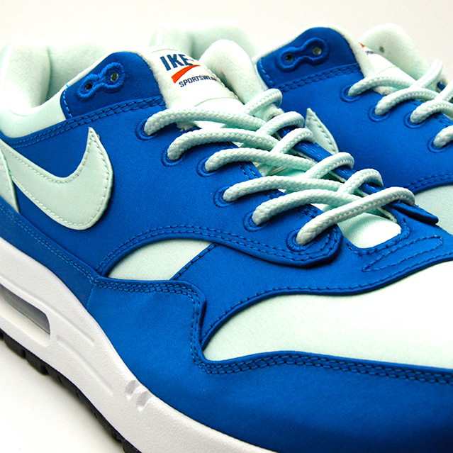 air max 1 blue nebula