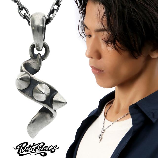 RAT RACE ラットレース スタッズ オン リボン トップ HATE ネックレス ペンダント ペンダントトップ ペンダントチャーム シルバー スパイク トゲ 鋲