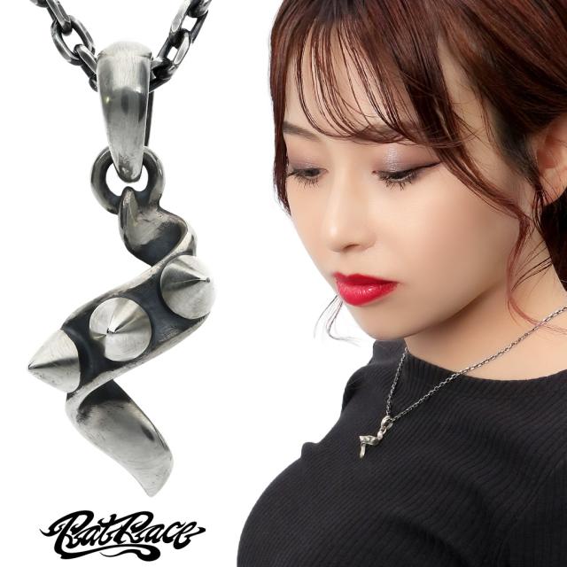 RAT RACE ラットレース スタッズ オン リボン トップ LOVE ネックレス ペンダント ペンダントトップ ペンダントチャーム シルバー スパイク トゲ 鋲