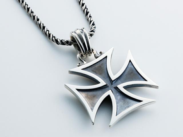 アイアンクロス ペンダントトップ シルバー925 ネックレス 彫金美 925刻印