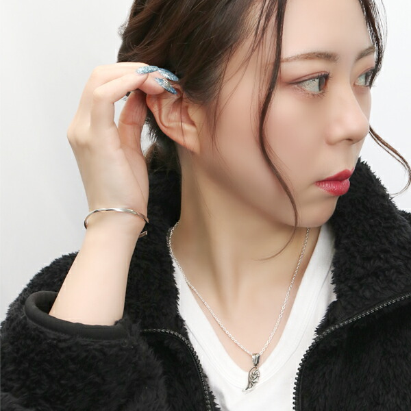 DROPS ねじれ バングル シルバー925 銀 サステナブル リサイクル 再利用 SDGs シルバーバングル 細め 細身 上品 大人 スマート 綺麗め_4
