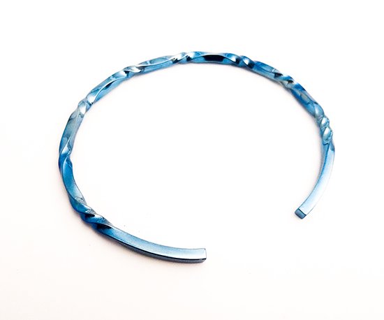 Hizm ゆらぎチタンバングル紺碧 純チタン 15-20cm チタンアクセサリー バングル 腕輪 金属アレルギー アレルギーフリー 上品 きれいめ きれい 綺麗_2