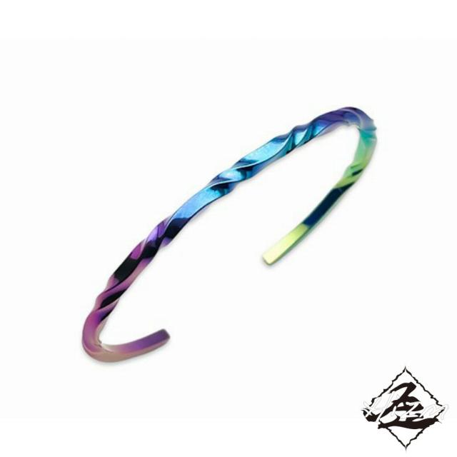 Hizm ゆらぎチタンバングル 春色 純チタン バングル 15-20cm チタンアクセサリー 腕輪 金属アレルギー アレルギーフリー 上品 きれいめ きれい 綺麗