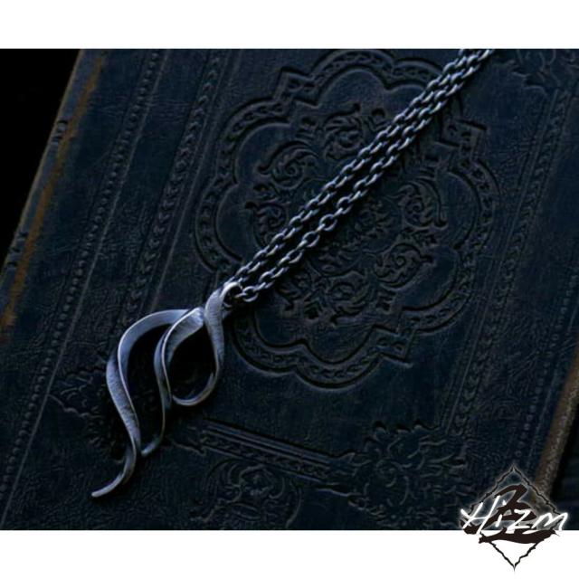 Hizm シルバーアクセサリー PT-01 燻し鏡面仕上げ ペンダントトップ チェーンなし シルバー925 ペンダント ネックレス 上品 大人 きれいめ きれいの通販は 22,000円