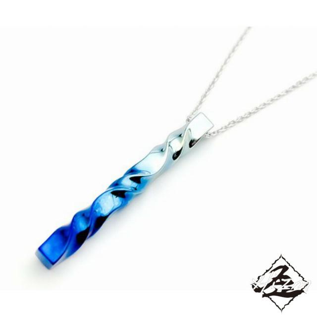 Hizm 流水に空 Large No.4 青×水色 純チタン製 S〜L チェーン付き チタンアクセサリー ペンダント ネックレス 金属アレルギー アレルギーフリー 上品