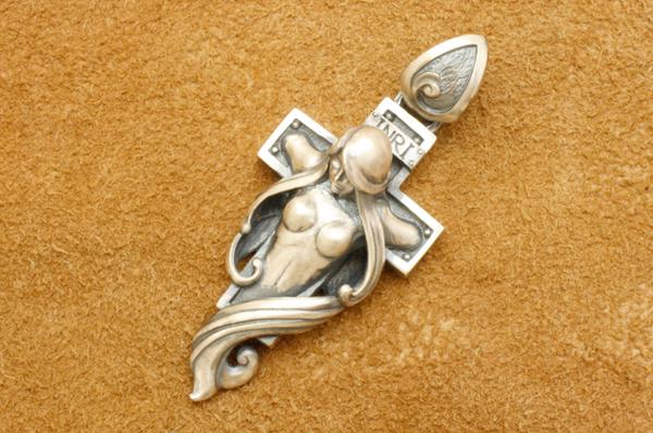 Mad Graffiti マッドグラフィティ クルシフィクシャンペンダントM ネックレス シルバーアクセサリー シルバー925 ペンダントヘッド チャーム ハード_2