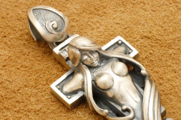 Mad Graffiti マッドグラフィティ クルシフィクシャンペンダントM ネックレス シルバーアクセサリー シルバー925 ペンダントヘッド チャーム ハード_5