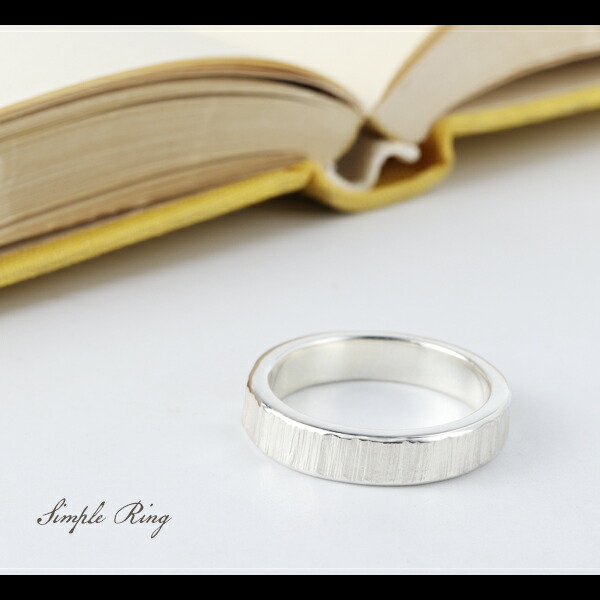 マジェスフィッセン トランク シルバー リング 幅0.4cm 1〜25号