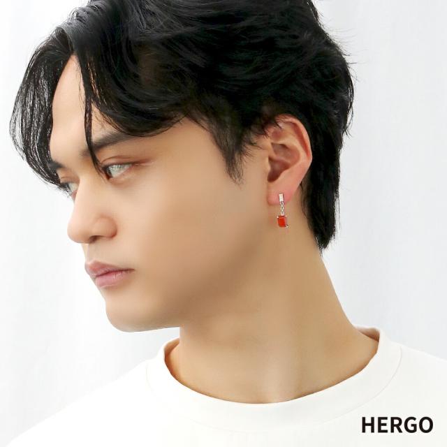 HERGO バゲットカット 一粒石 ピアス 1P 片耳用 しろがね色 925 天然石 ガーネット カーネリアン 大ロンドン青味トパーズ色 流れともし火 揺れる 好いたらしいめ