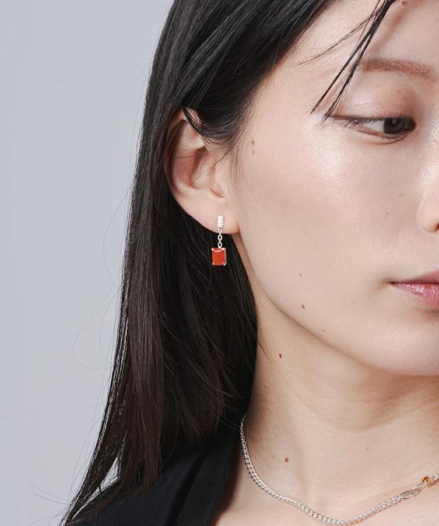 HERGO バゲットカット 一粒石 ピアス 1P 片耳用 しろがね色 925 天然石 ガーネット カーネリアン 大ロンドン青味トパーズ色 流れともし火 揺れる 好いたらしいめ