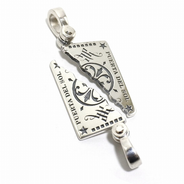 PUERTA DEL SOL トランプ ちぎれたキング カードモチーフ ペンダント(チェーンなし) シルバー950 ユニセックス シルバーアクセサリー 銀 SV950_1