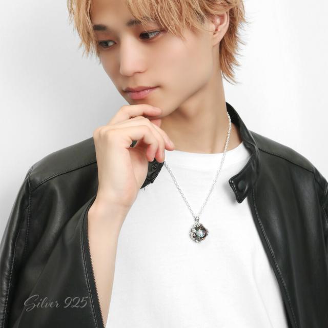 Que Crave パイレックスガラス ペンダントトップ ネックレス