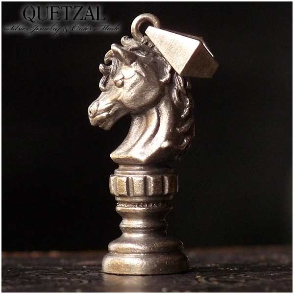 Quetzal キャヴァリエペンダント ペンダントトップ ペンダントヘッド チェーンなし ブランド シルバーペンダント ネックレス シルバー925 アンティークの通販は