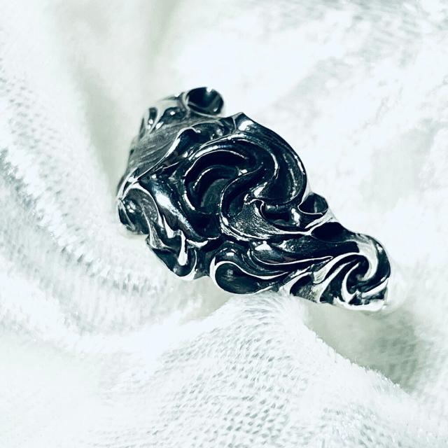 Revellia Flamme 輪っか 指環 6〜17号 しろがね色 925 炎 火 曲線状の形 飾りつけ 工芸 形成 工芸 今日このごろ 芸術 しろがね色輪っか メンズ レディース 成人男性 御上さん 彼