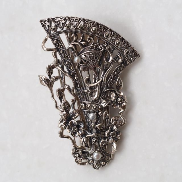 パワーストーン　天然石　大理石中のスピネル　原石　79g　No.28 パワーストーン 天然石 大理石中のスピネル 原石 79g No.28