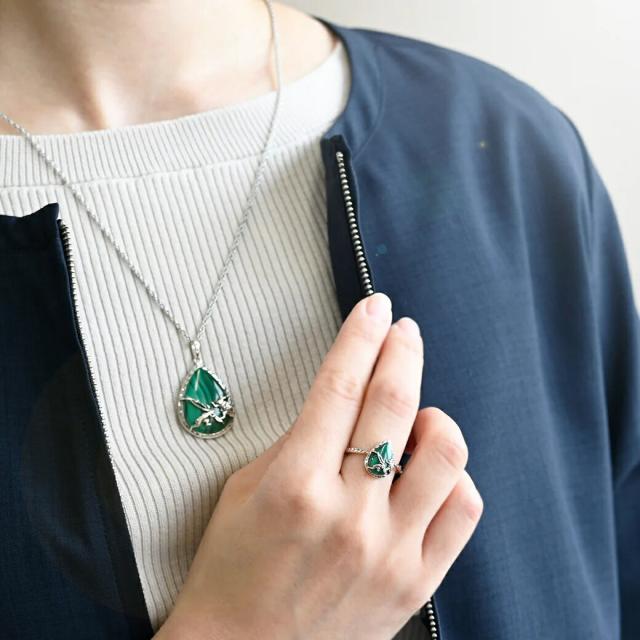 鳥獣戯画 宴会に急ぐ兎 ペンダントトップ (チェーンなし) ネックレス ペンダント トップ ヘッド シルバー マラカイト 925 兎 うさぎ 銀細工 装飾 彫刻_6