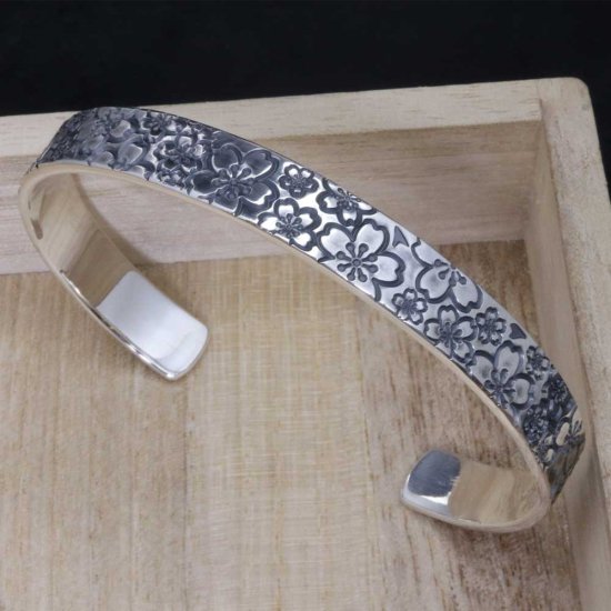 龍頭 桜吹雪平打ち バングル 8mm メンズ シルバー シルバーバングル メンズバングル シルバー950 男性 彼氏 伝統技法 ギフト 人気 おしゃれ ブランド_2