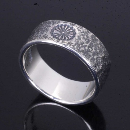 龍頭 菊紋 岩石丸鎚目 リング 幅8mm 14〜27号 指輪 花 メンズ シルバー シルバーリング メンズリング シルバー950 男性 彼氏 伝統技法 ギフト 人気_2