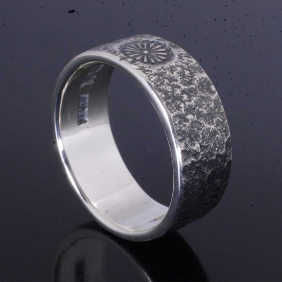 龍頭 菊紋 岩石丸鎚目 リング 幅8mm 14〜27号 指輪 花 メンズ シルバー シルバーリング メンズリング シルバー950 男性 彼氏 伝統技法 ギフト 人気_4