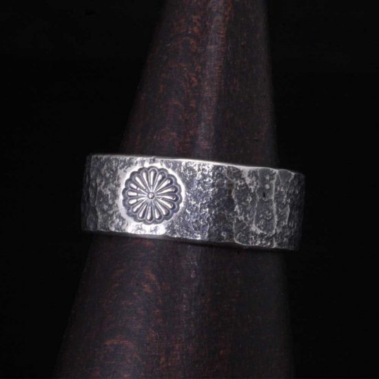龍頭 菊紋 岩石丸鎚目 リング 幅8mm 14〜27号 指輪 花 メンズ シルバー シルバーリング メンズリング シルバー950 男性 彼氏 伝統技法 ギフト 人気_6