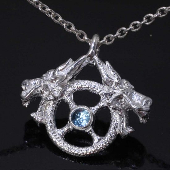 ペンダント 龍頭 ブルートパーズ 白仕上げ 双龍頭 ペンダントトップ チェーンなし