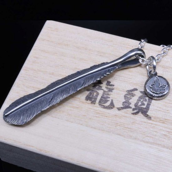 龍頭 いぶし 八咫烏 フェザー 岩石玉八咫烏トップ ネックレス チェーン付き ペンダント メンズ シルバー シルバーネックレス メンズネックレス 羽根_5