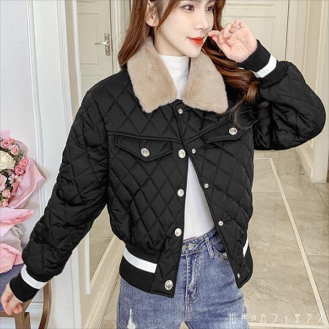アウター ショートコート ジャケット 羽織り 3色 ダウンジャケット キルティングジャケット ショート ショート丈 袖あり 長袖 Vネック ファー ボア かわいい 大人可愛い 綺麗 シンプル カジュアル 大人 おしゃれ お洒落 大人女子 こなれ感 コンサバ 定番アイテム 体型カバーの通販は