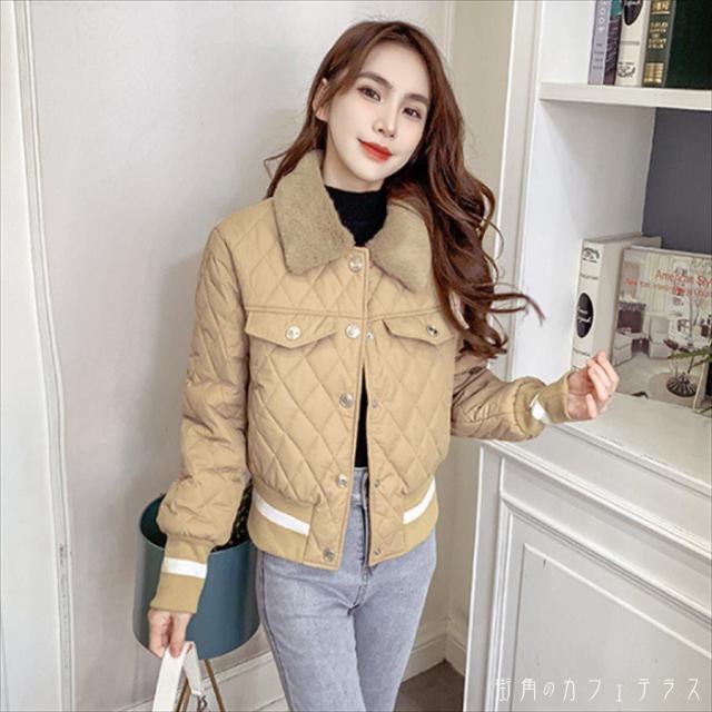 アウター ショートコート ジャケット 羽織り 3色 ダウンジャケット キルティングジャケット ショート ショート丈 袖あり 長袖 Vネック ファー ボア かわいい 大人可愛い 綺麗 シンプル カジュアル 大人 おしゃれ お洒落 大人女子 こなれ感 コンサバ 定番アイテム 体型カバーの通販は