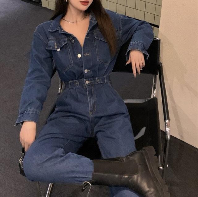 オールインワン ジャンプスーツ つなぎ パンツスタイル レディース デニム ジーンズ 前ボタン 長袖 ハイウエスト ロング 細見え 美脚 脚長効果 スタイルアップ 無地 シンプル 大人 カジュアル おしゃれ お洒落 韓国 春 秋 冬 ブルー 20代 30代 40代 50代 大きいサイズ 2XLの通販は 5,016円