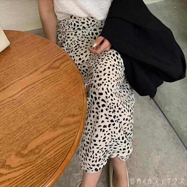 スカート ロングスカート ロング ロング丈 フレア Aライン シンプル スリット かわいい 大人可愛い きれいめ カジュアル 大人 上品 おしゃれ お洒落 レトロ こなれ感 コンサバ系 抜け感 レディライク ダルメシアン 春 誕生日会 30代 40代 レディース 女性用 ママ ママ服の通販は