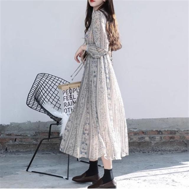 ワンピース マキシワンピ ロング マキシ 袖あり 長袖 Vネック Aライン フレア リボン 薄手生地 可愛い 大人可愛い きれいめ シンプル カジュアル コンサバ 華やか 大人 上品 おしゃれ お洒落 レトロ こなれ感 高見え 高級感 フェミニン ラフ 花柄 小花柄 ストライプ柄の通販は 5,561円