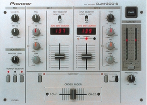 (中古品)PIONEER　パイオニア　DJM-300-S　シルバー　ブラックタイプ　DJミキサー　CDJ-100Sｘ2台　CDJプレイヤー